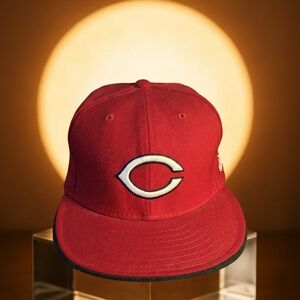 Cincinnati Reds Red MLB Fitted Baseball Cap